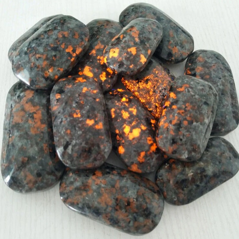 Yooperlite Sodalite Powerful Crystal Natural Stones Natural Stone Natural Raw Stone Natural Raw Crystal Natural Quartz Natural Crystals Natural Crystal Meditation Crystal