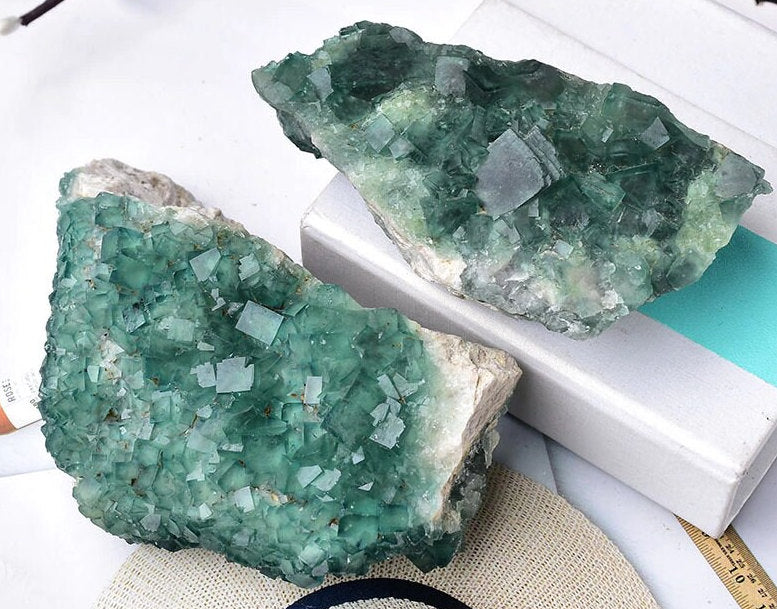 Natural Crystal Mineral Crystal Healing Mineral Healing Green Fluorite Stone For Health Energy Stone Crystals Crystal Cluster Crystal Christmas Gift