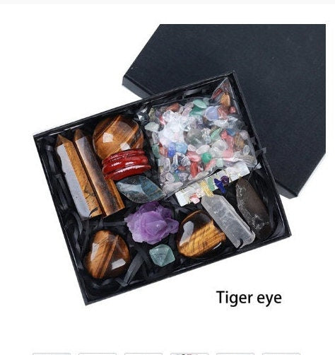 Natural Crystal Point Healing Chakra Stone Collection Set Gift Box