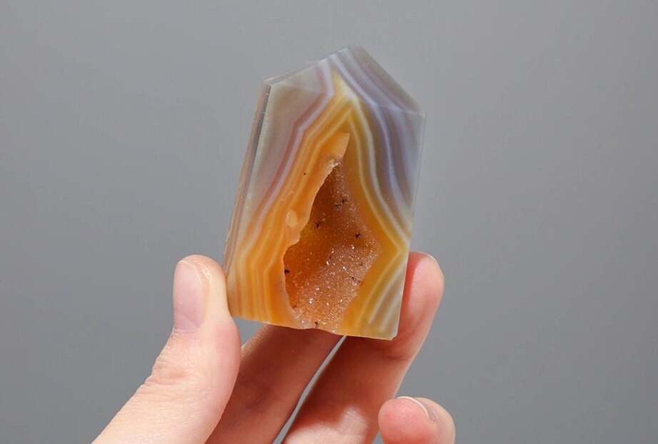 Natural Agate Quartz Crystal Tower Healing Ornament