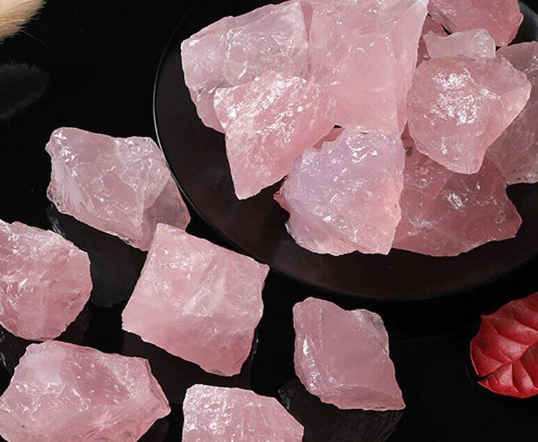 Natural Raw Rose Quartz Crystal Stone Pink Crystal Mineral Specimen