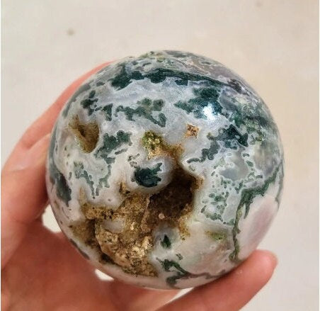 Natural Moss Agate Crystal Ball Aquatic Agate Stone