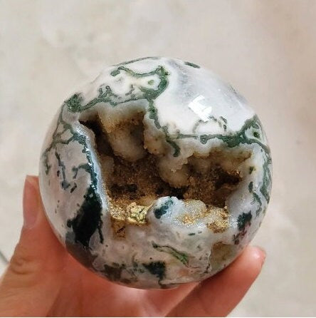 Natural Moss Agate Crystal Ball Aquatic Agate Stone