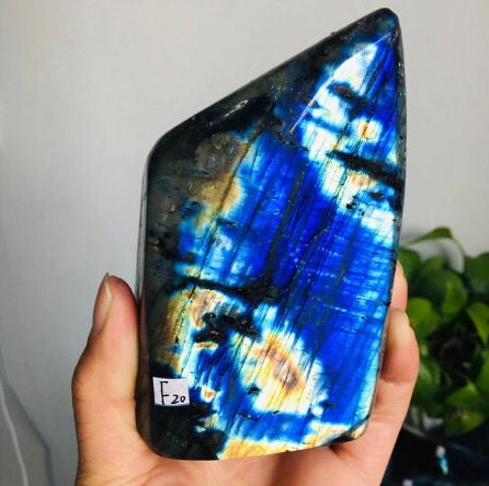Natural Labradorite Blue Glittery Stone Quartz Crystal