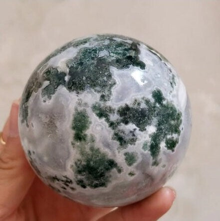 Natural Moss Agate Crystal Ball Aquatic Agate Stone