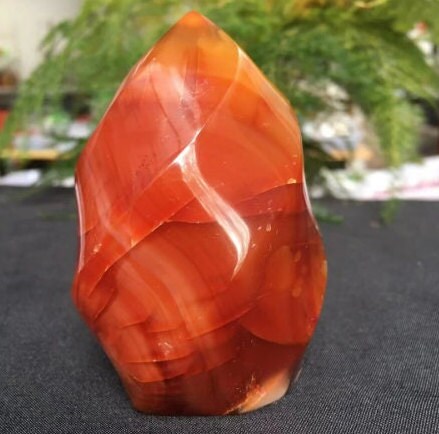 Natural Red Agate Carnelian Crystal Quartz Stone Decor