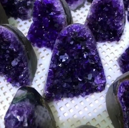 Crystals  Crystal Cluster  Christmas Gift  Amethyst QuartzRaw Crystals  Raw Quartz Crystal  Raw Crystal  Natural Raw Stone  Raw Stone  Raw Crystal Quartz  Purple Quartz  Office Decor  Natural Stone  Natural Raw Crystal 