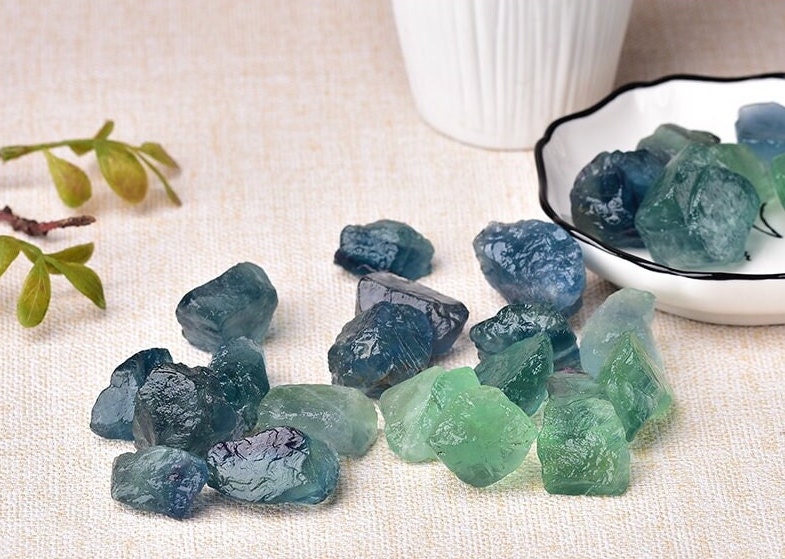 Natural Green Fluorite Quartz Crystal Ore Mineral Energy Stone